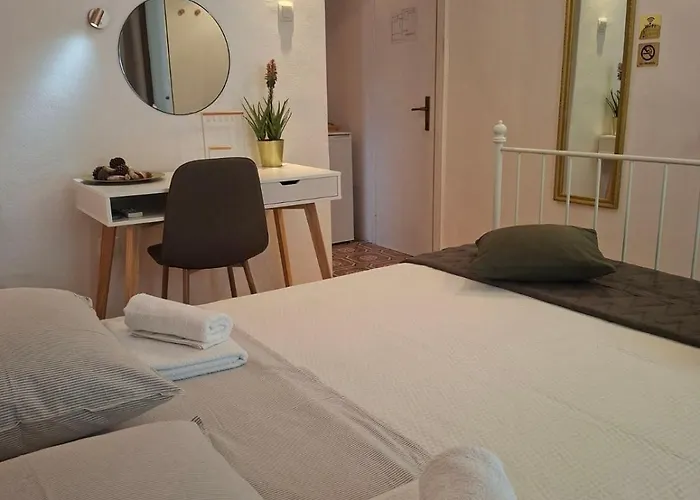 Gasthof Enna Bedroom With Private Balcony 3*