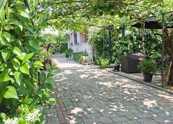 Enna Bedroom With Private Balcony