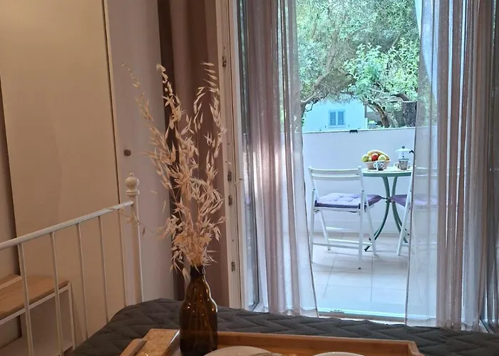 Enna Bedroom With Private Balcony Gostinjska kuća