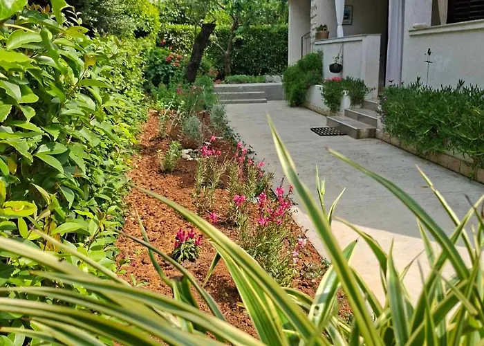 Gostinjska kuća Enna Bedroom With Private Balcony Rovinj