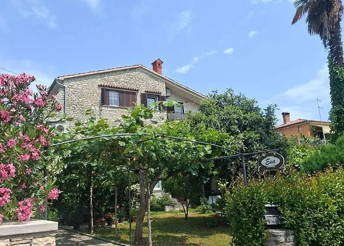 Gostinjska kuća Enna Bedroom With Private Balcony